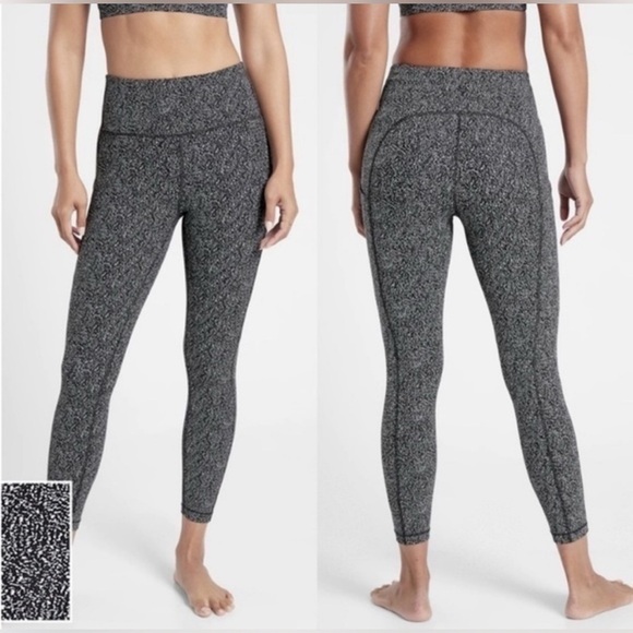 Athleta Pants - Athleta Ultimate Stash Pocket Textured 7/8 Leggings Black Gray Size Small